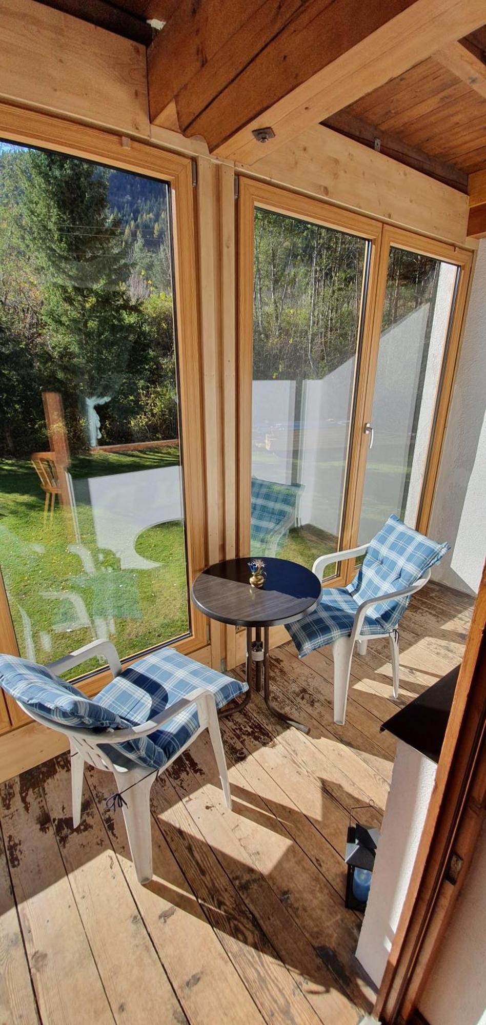 Pension Appartements Via Claudia Lermoos Rum bild